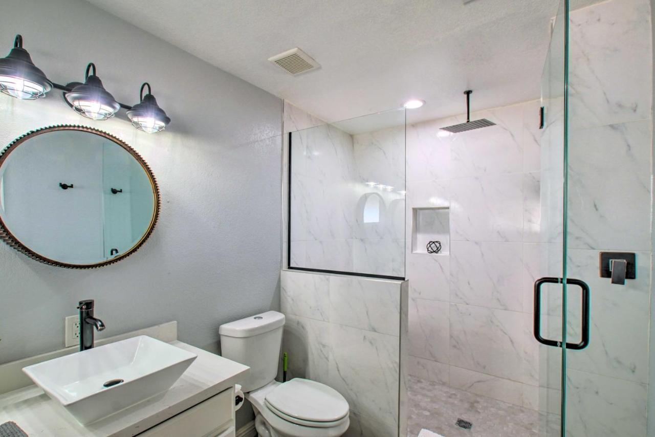 Charming Phoenix Home With Patio About 3 Miles To Dtwn! Eksteriør billede